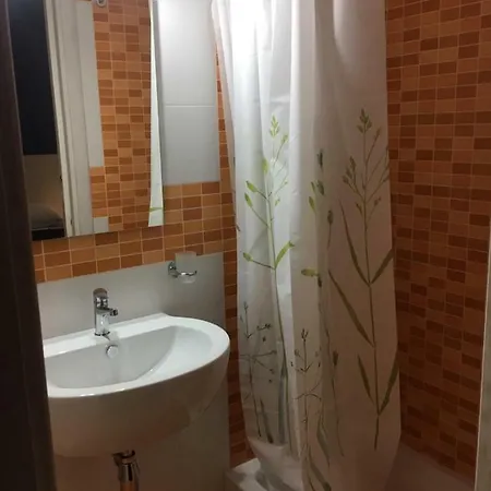 La Di Colapisci Bed & Breakfast *